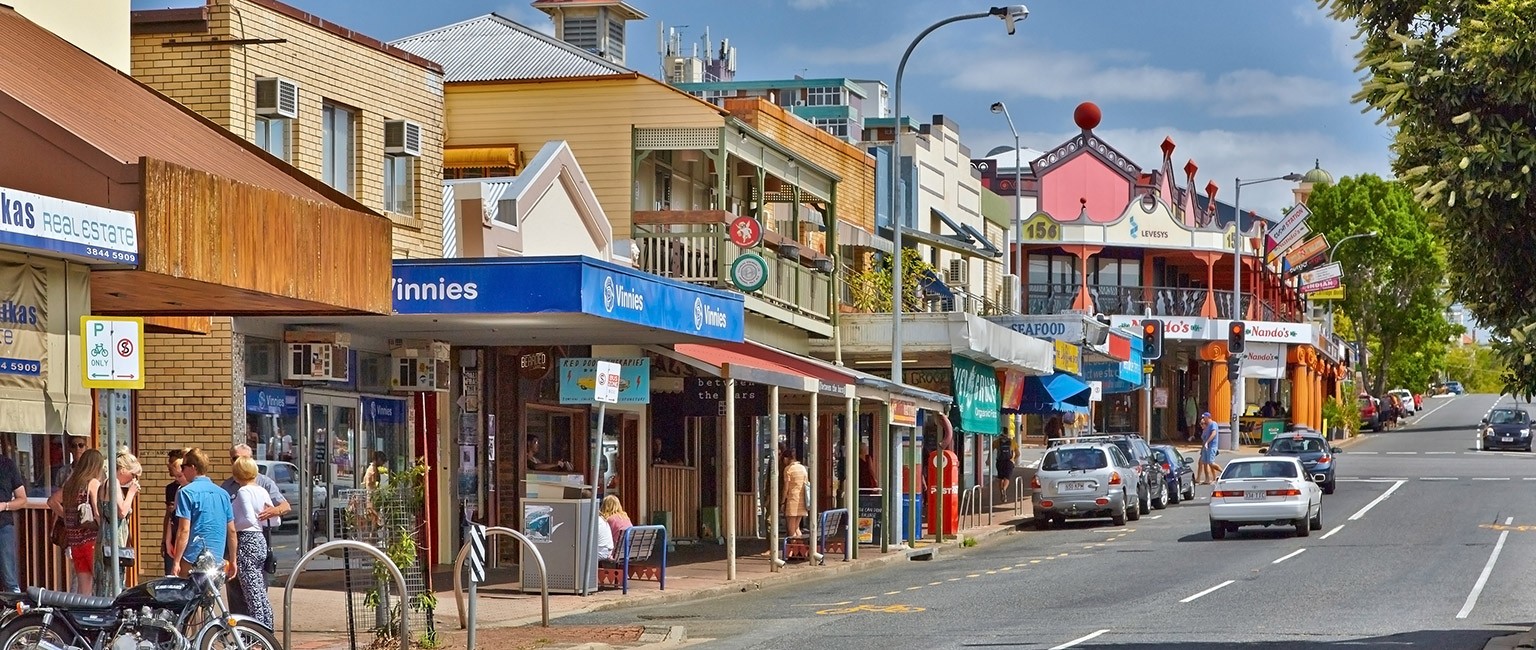 Searches to buy and lease property on realcommercial.com.au edged higher last week.