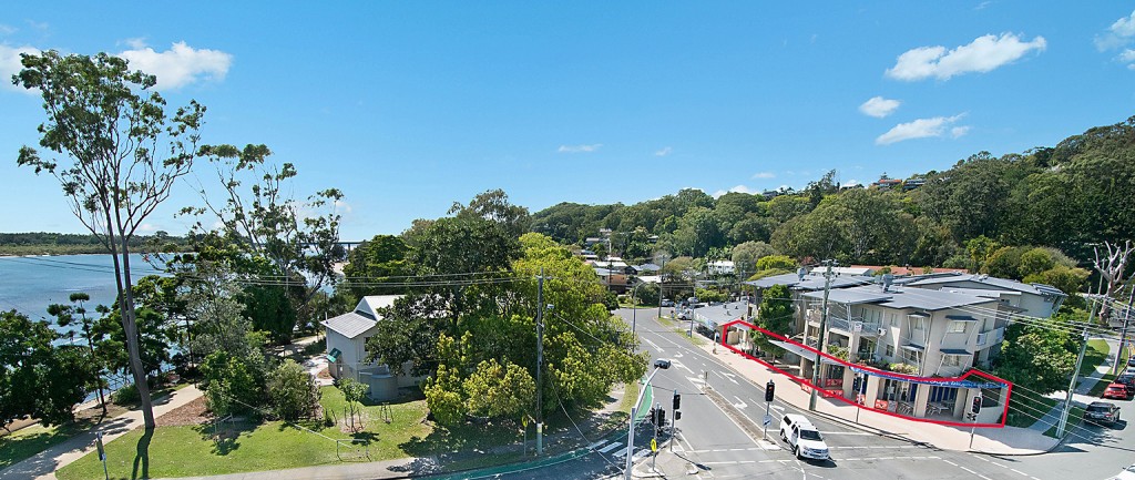 Oceanwalk Plaza in Currumbin will be put up for auction in October