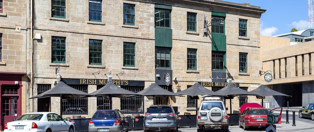 A building near Hobart’s Salamanca Markets has sold on a record yield.
