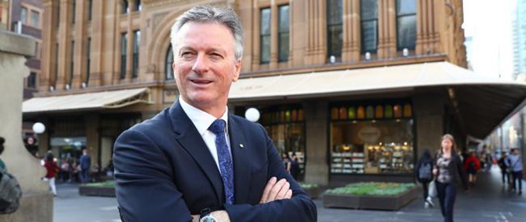 Steve Waugh makes perfect property pitch