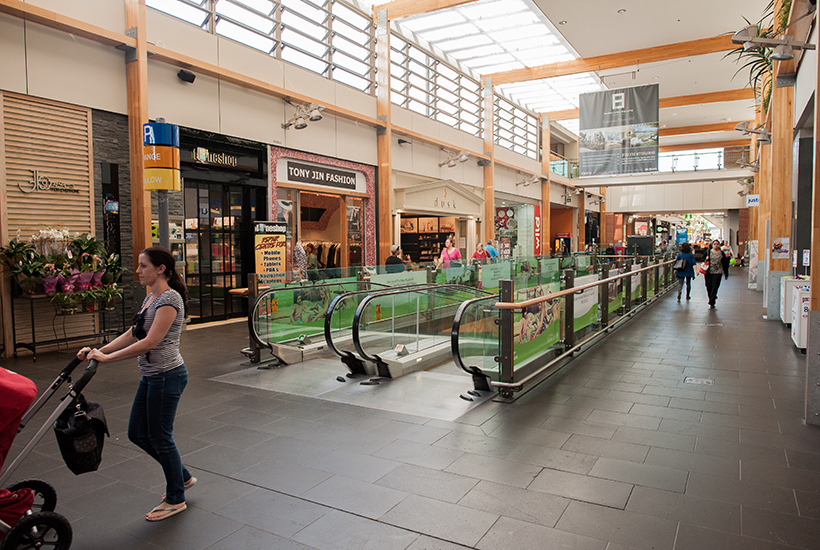 An analyst says robots are the biggest threat to shopping centres.