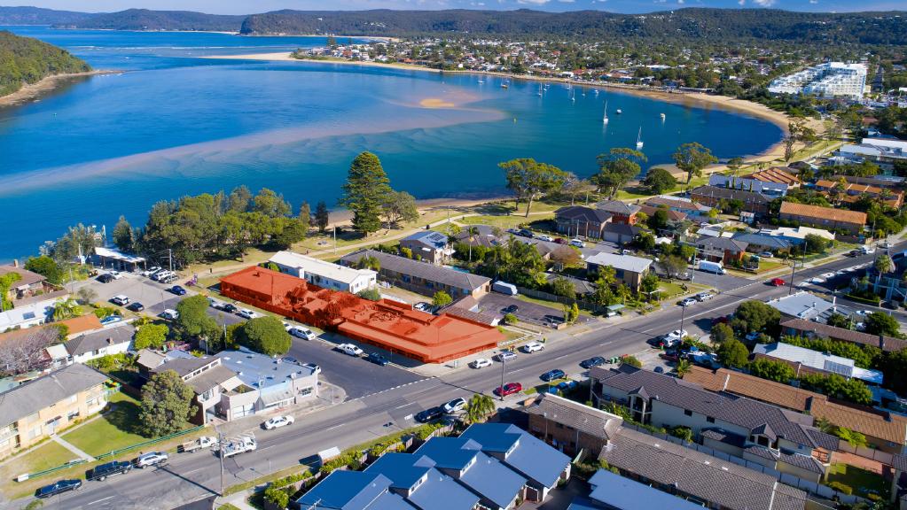 302-304 Ocean View Rd, Ettalong Beach, has sold for $3.7 million.