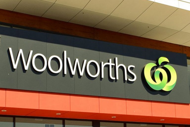 Coles and Woolworths announce new curfew trading hours under Stage 4