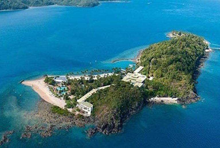 Daydream Island in $100m renovation nightmare