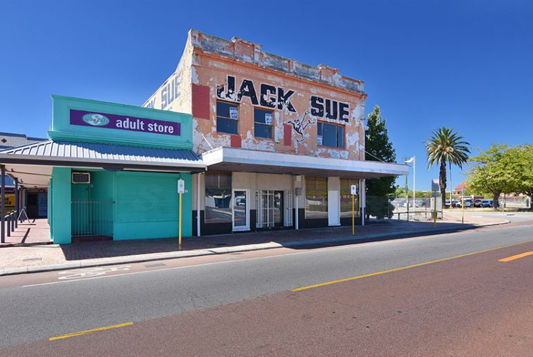Would you buy this ‘haunted’ WA former brothel and cafe?
