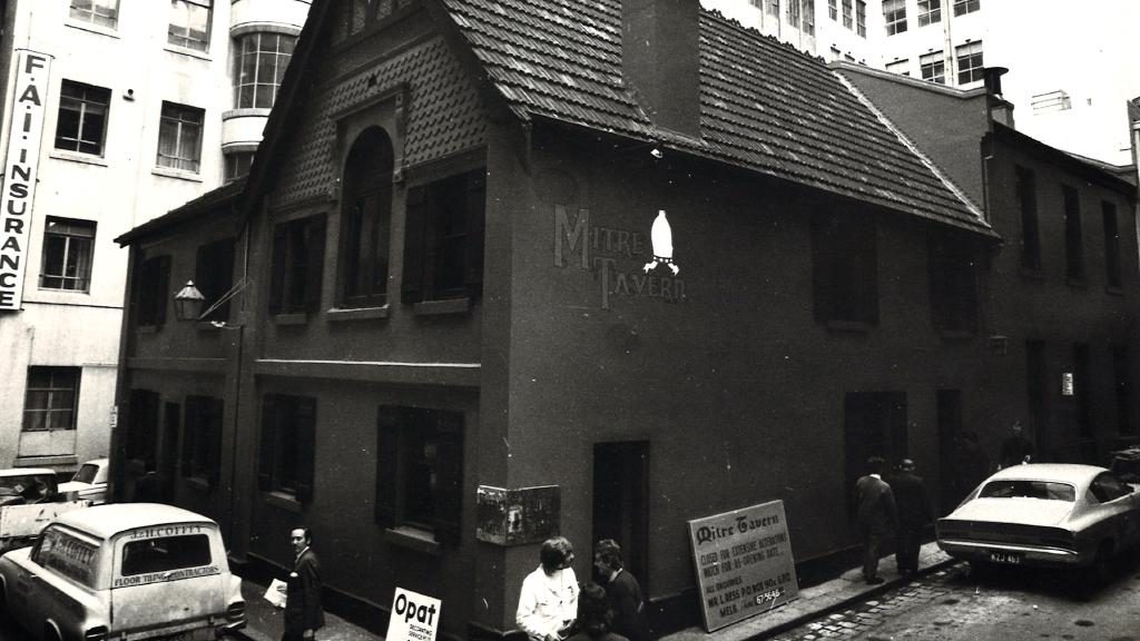 The Mitre Tavern as it was in 1971.
