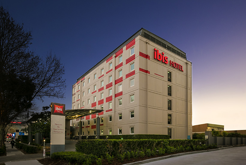 The ibis Sydney Airport Hotel has sold as part of a huge Accor portfolio.
