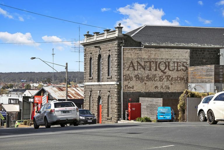 Historic Ballarat nightclub building on the market