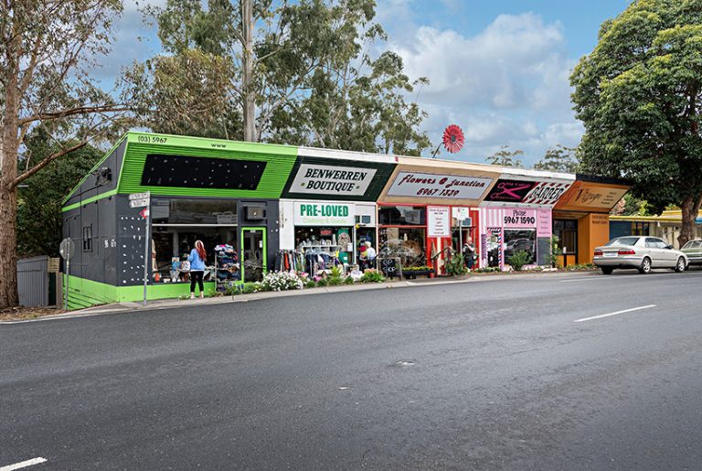 Entire shopping strip for sale in Melbourne’s Yarra Ranges