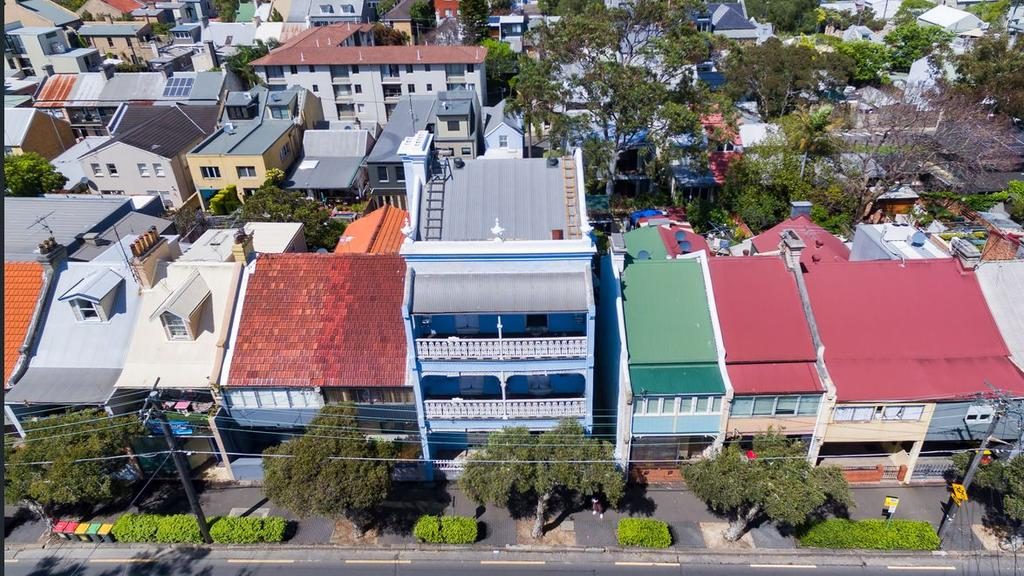 The ‘Gracelands’ backpackers in Redfern has sold for more than $3 million.