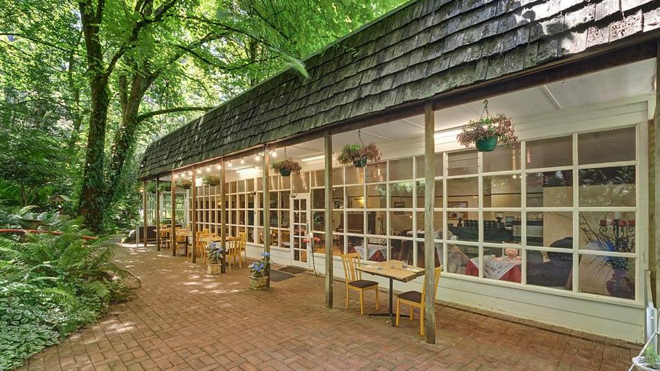A restaurant in the heart of Mt Dandenong’s tourist precinct has hit the market and is proving to be a sweet opportunity.