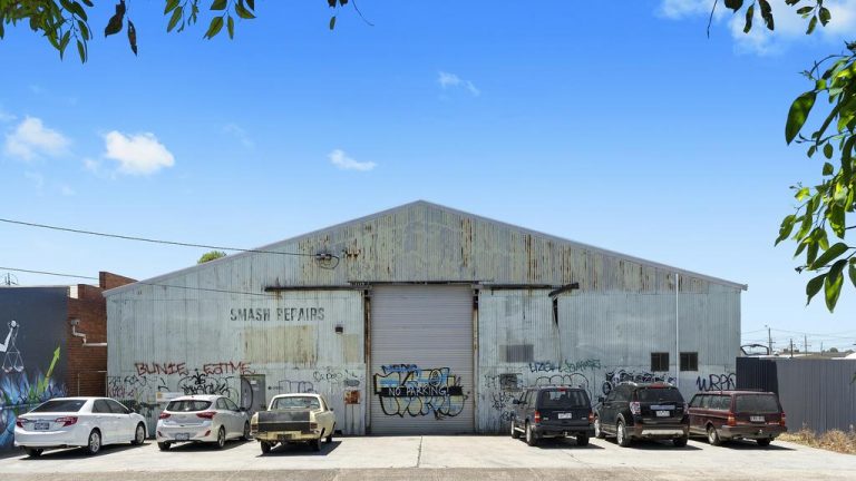 Development potential sees $1.6m price tag for trio of Geelong sheds