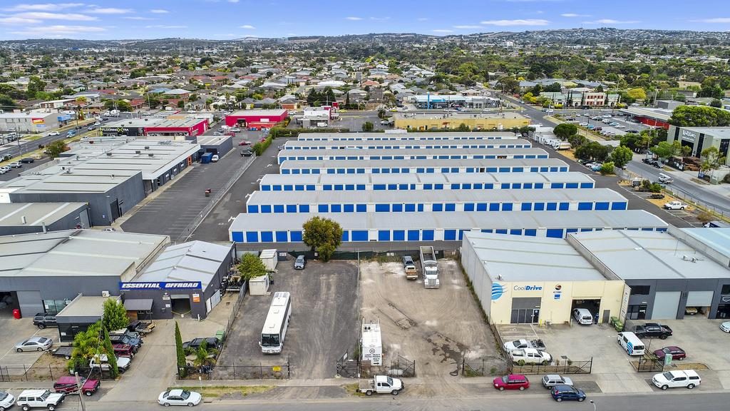 Two of the last vacant blocks in the Grovedale employment precinct will be auctioned at 9 and 11 Dendle St.
