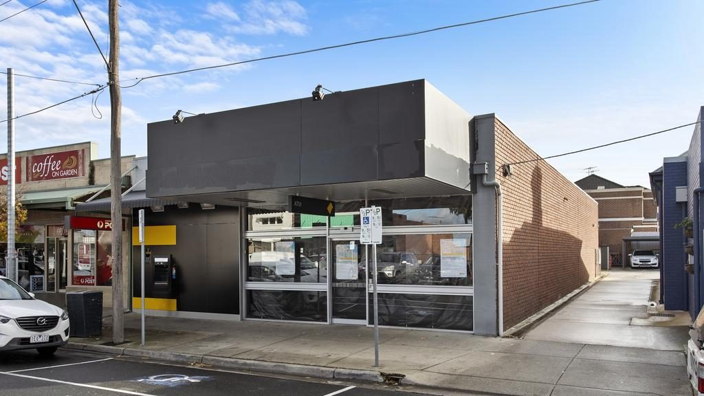 The former Commonwealth Bank branch in East Geelong sold for $1.46 million.
