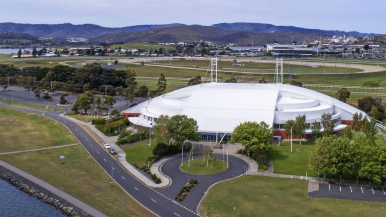$200m Derwent Entertainment Centre vision wins early support