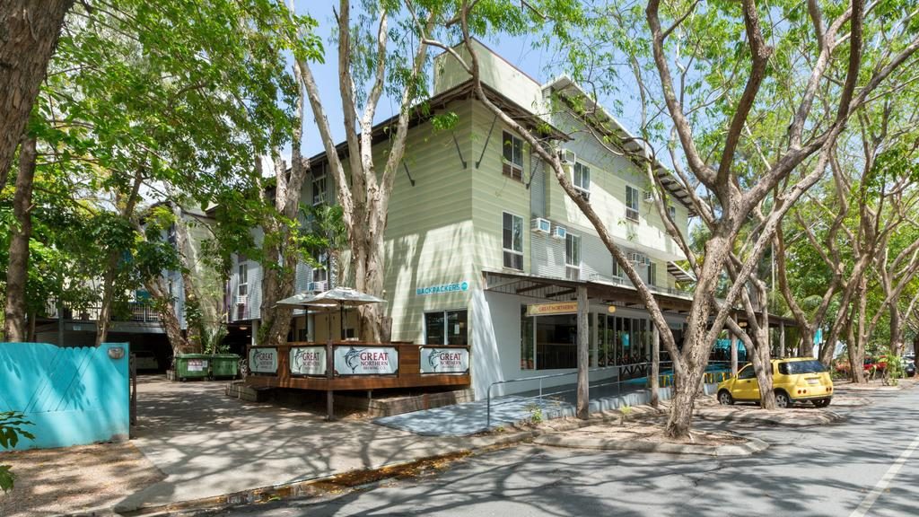 Port Douglas Backpackers at 37-39 Warner St, Port Douglas.