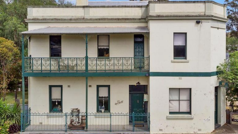 Tallarook’s former Howe’s Junction Hotel in line to be sold