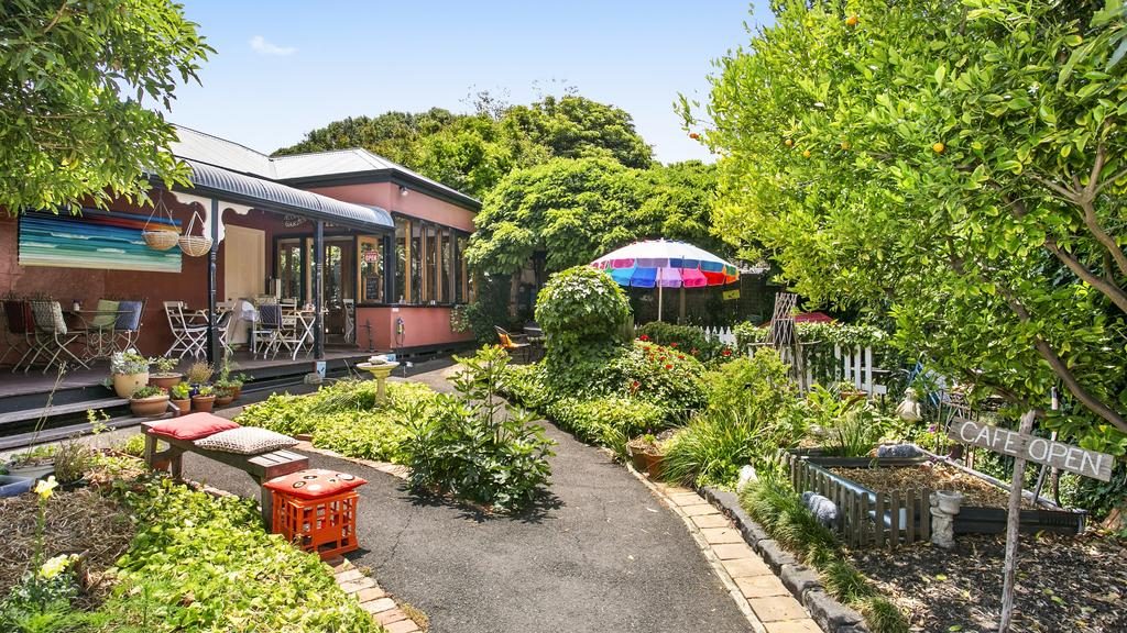 Offers for 2 Hobson St, Queenscliff close on February 24 at 5pm.