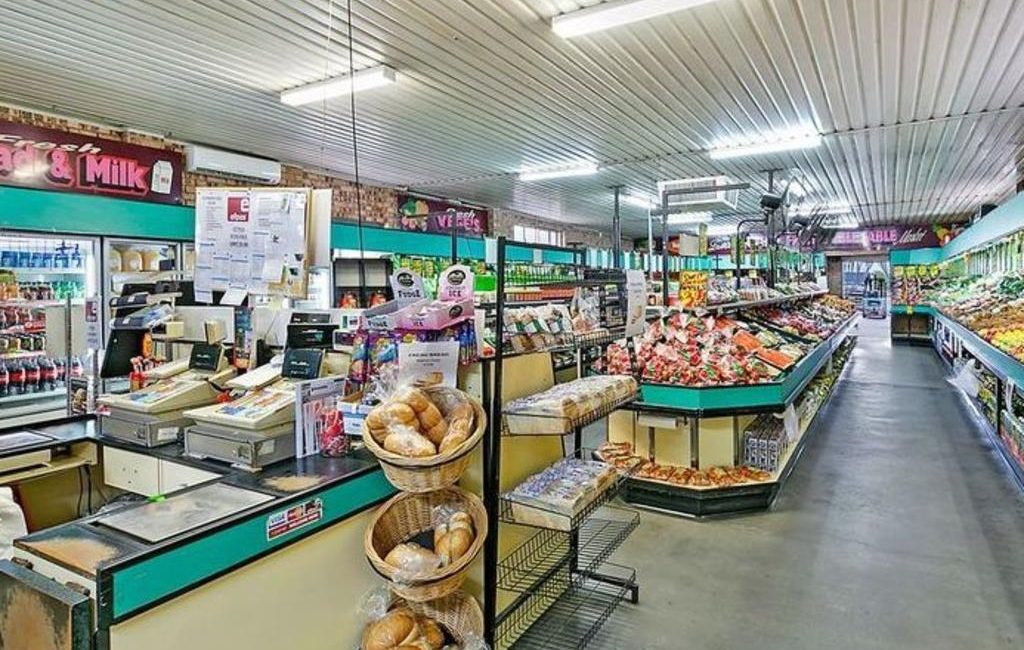 The Llandilo Fruit Market is for sale.
