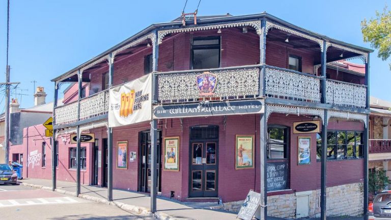 Williams Wallace Hotel quietly changes hands at big discount
