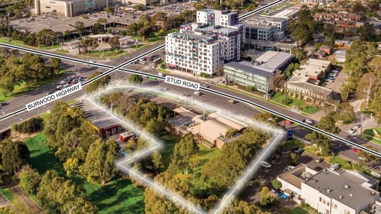 Knox intersection site listed for sale again