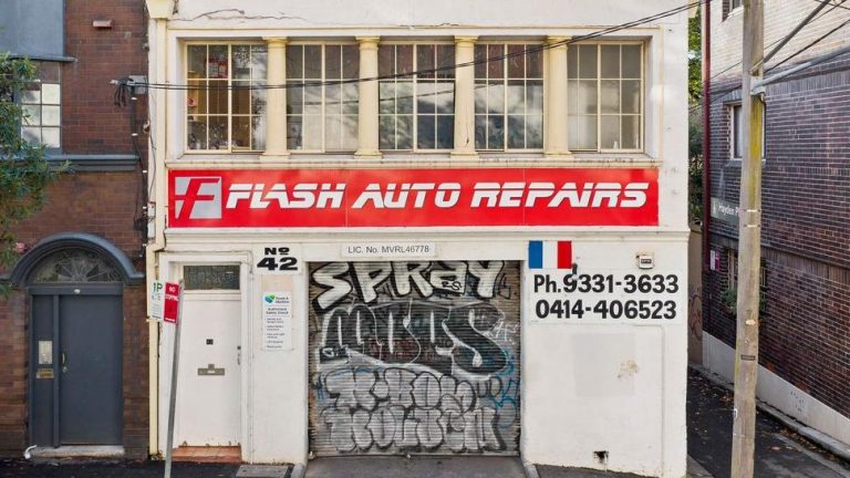 Darlinghurst auto workshop smashes reserve by $900,000