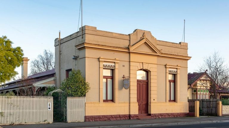 1876 Tasmanian bank sale could pave way for commercial venture