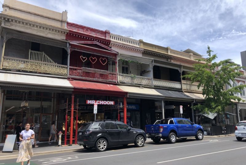 Improving business conditions are continuing to support growth in searches to buy and lease commercial property.