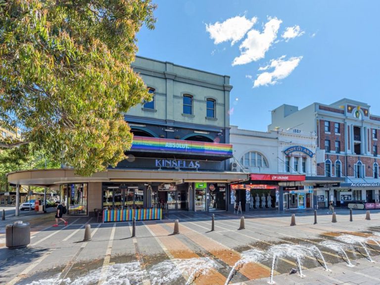 Moelis Australia acquires Kinselas Hotel for $45m after acquiring neighbouring Courthouse Hotel