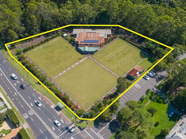 Bowling club in Eastwood set for development comes to market