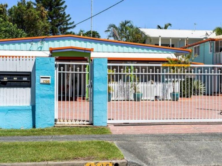 Colourful Burleigh Heads unit block for sale