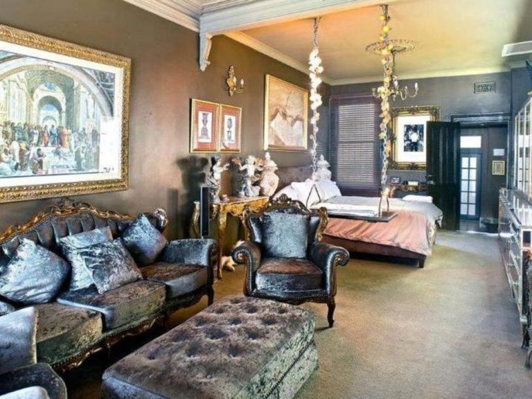 Former Darlinghurst swingers club up for sale with approved DA for a boarding house