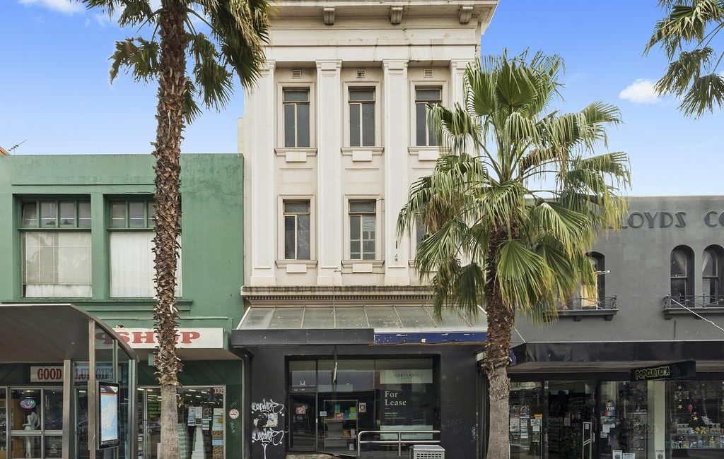 New life for bank building after buyer swoops on Geelong landmark