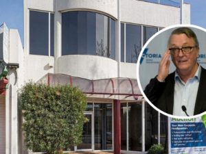 Victorian Health Minister Martin Foley linked to $4.855m Mornington sale