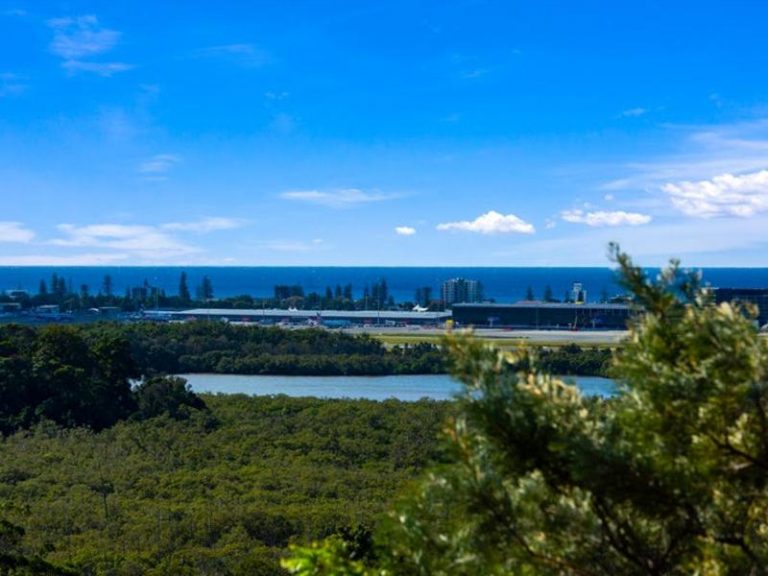Rare oceanview Tweed estate goes to auction