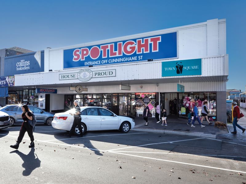 A first-time Chinese investor bought the Spotlight Plaza in regional Victoria. Picture: Supplied by Stonebridge
