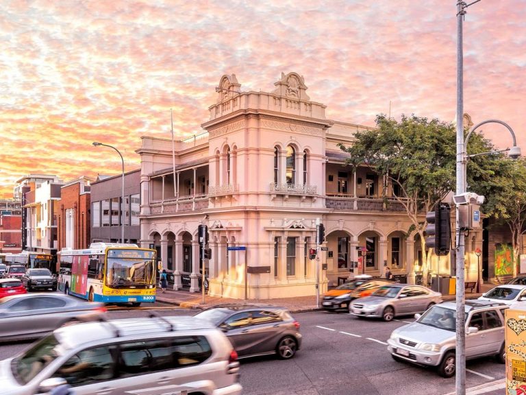 Regional pubs on a tear as big investors go country