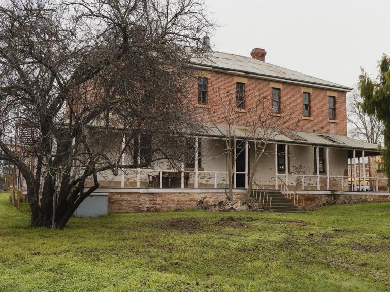 New Norfolk’s Ladies Cottage a smash hit with buyers