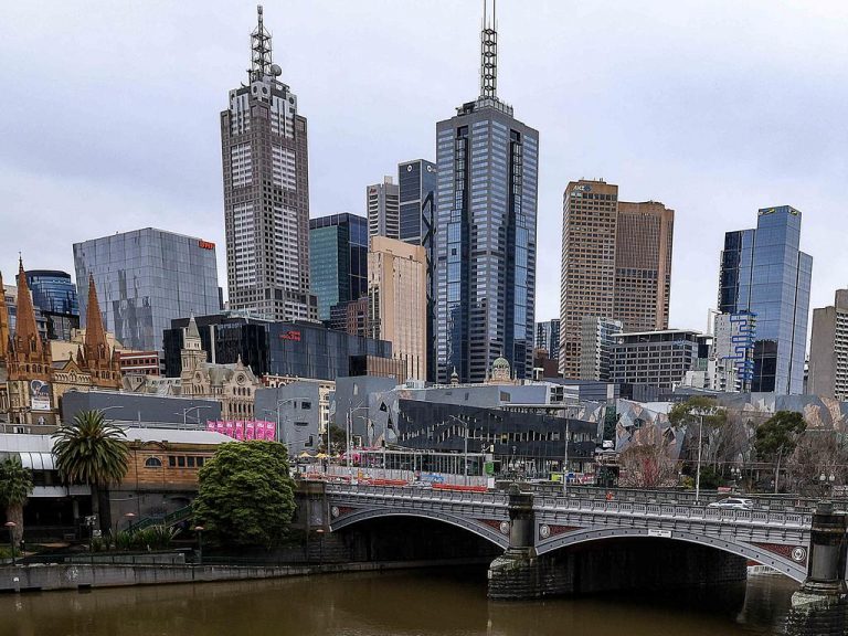 Melbourne construction stalled by month-long lockdown, but Sydney a lingering issue
