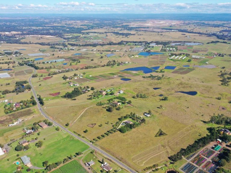 Dexus splashes $123 million for 30ha Kemps Creek site