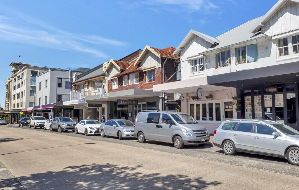 Bondi Beach Curlewis St shops may sell for $17m amid Covid lockdown rebound