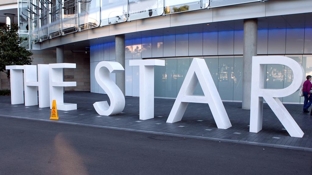 Generic pics of The Star Casino. The sign.