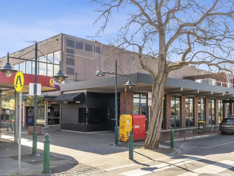 Buyers banking on prime position in Highton