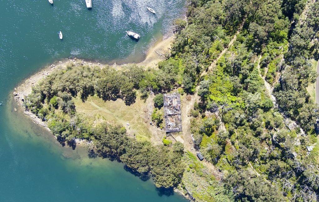 Sydney Harbour’s only private peninsula at Killarney Heights up for grabs