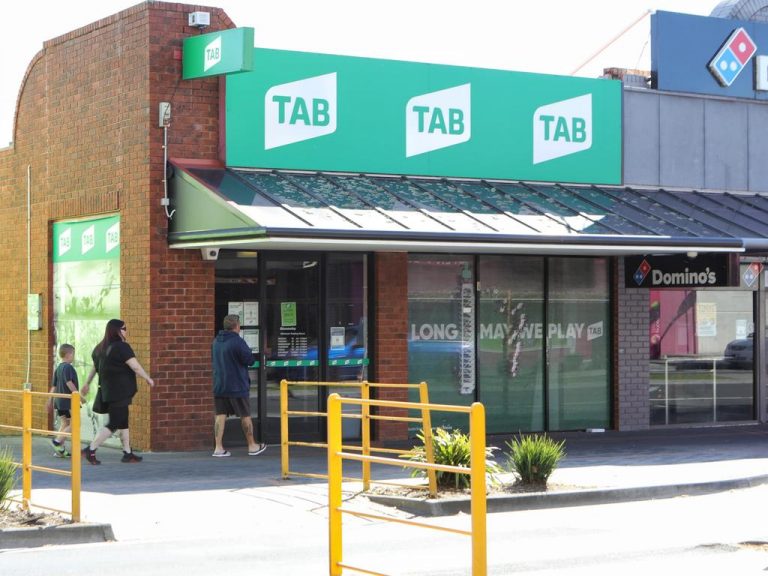 Hobart TAB auction to ‘go bananas’