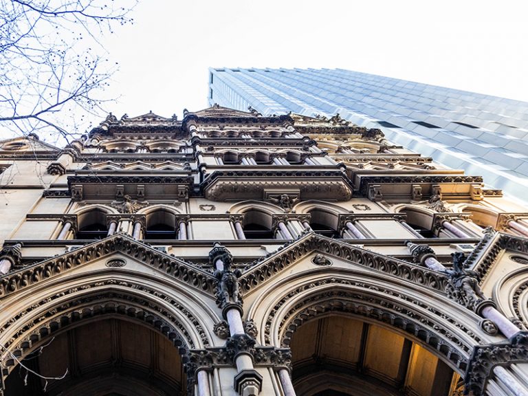 Carbon-neutral office buildings: retrofitting a heritage site