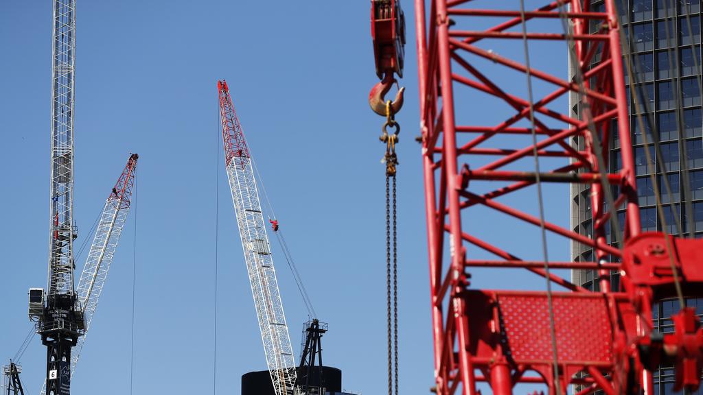 QLD_CM_CRANES_6OCT21