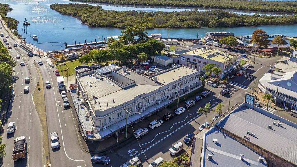 Supplied Editorial Publicans Arthur and Stuart Laundy bought have the Bayview Hotel on
 the Brisbane Waters harbourfront in Woy Woy