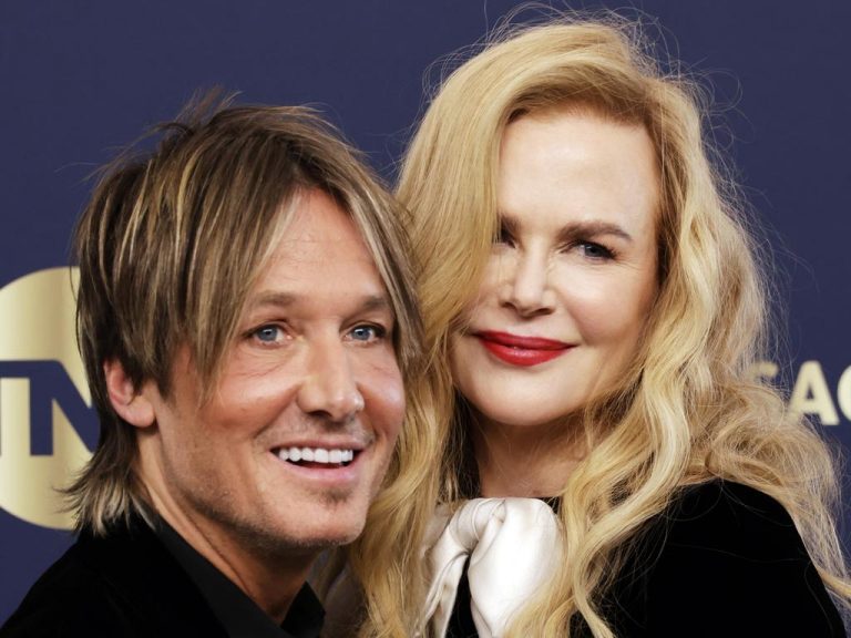 Cafe at the base of Milsons Point penthouse owned by Nicole Kidman sells for record rate