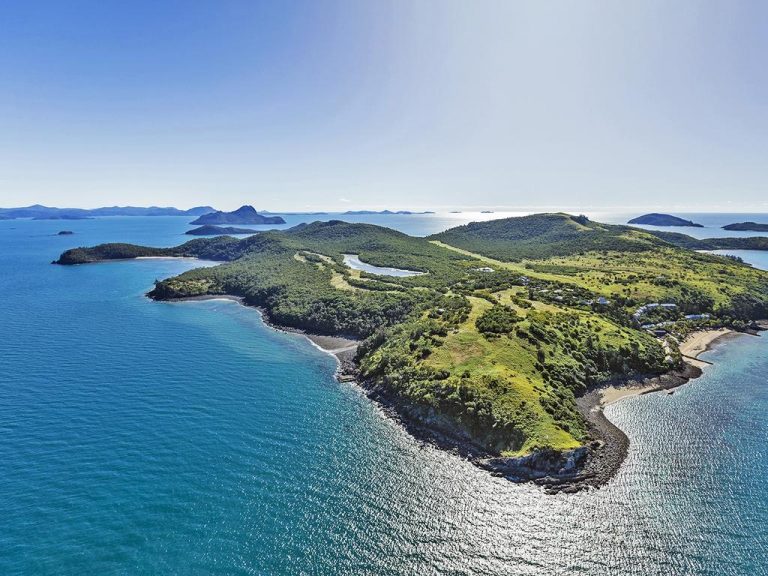 Queensland islands back in the sun as resort schemes take off